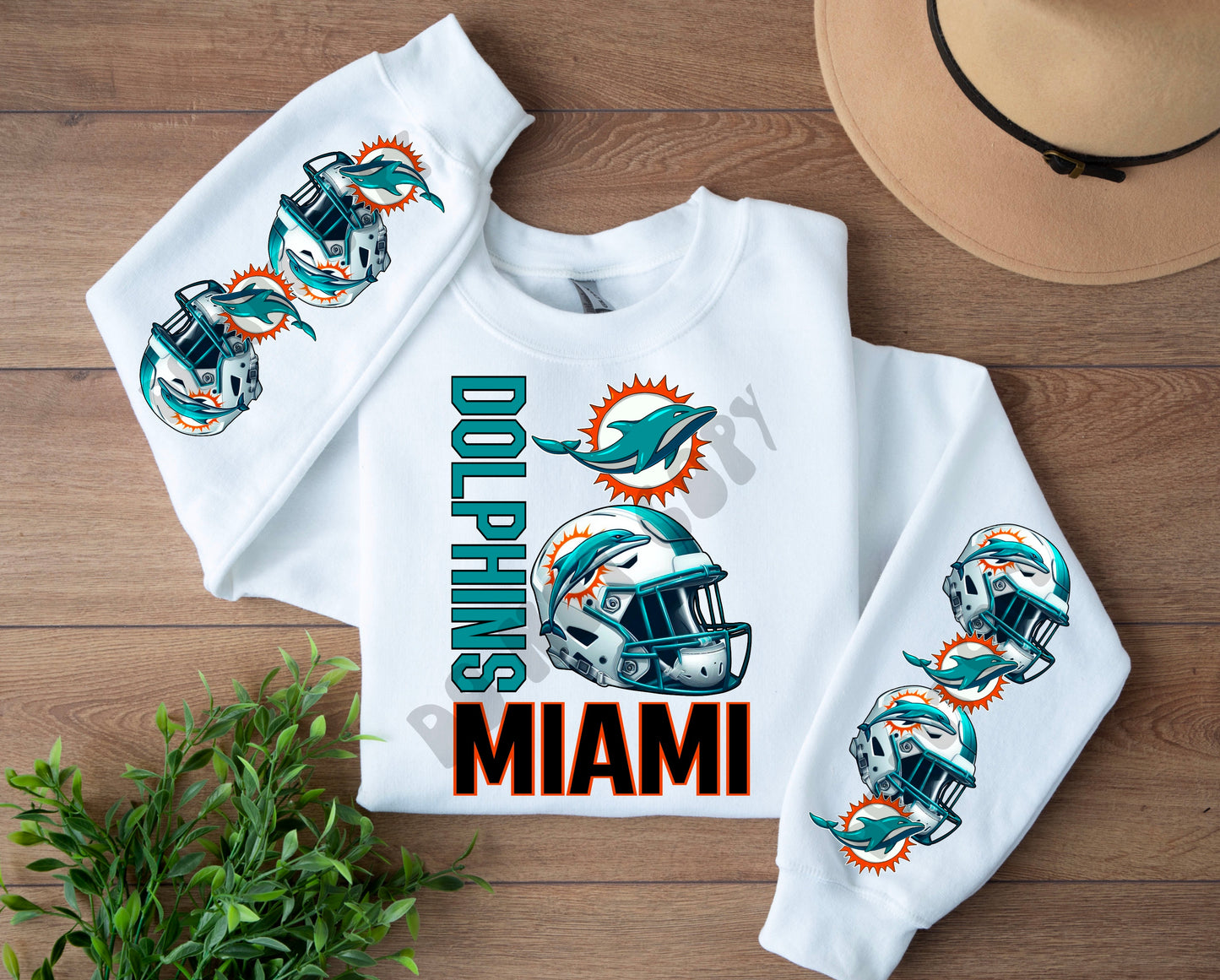 Dolphins with sleeve